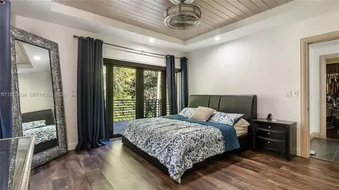 10395 SW 67th Avenue Pinecrest FL 33156