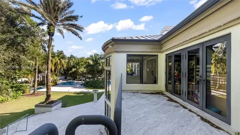 10395 SW 67th Avenue Pinecrest FL 33156