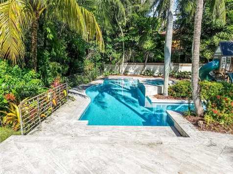 10395 SW 67th Avenue Pinecrest FL 33156