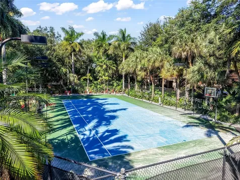 10395 SW 67th Avenue Pinecrest FL 33156