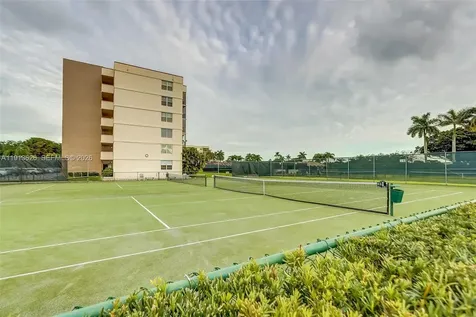 8900 Washington Boulevard Pembroke Pines FL 33025