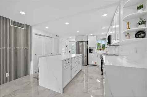 8900 Washington Boulevard Pembroke Pines FL 33025