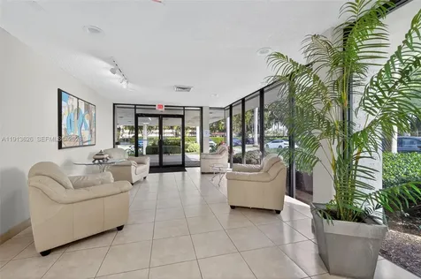 8900 Washington Boulevard Pembroke Pines FL 33025