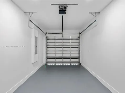 3616 Thomas Avenue Miami FL 33133