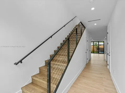 3616 Thomas Avenue Miami FL 33133