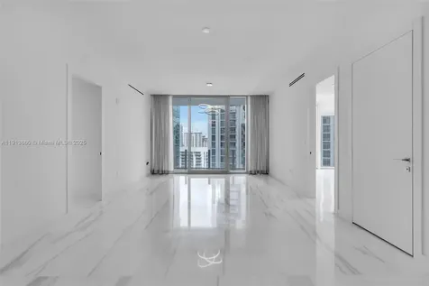 300 Biscayne Boulevard Way Miami FL 33131