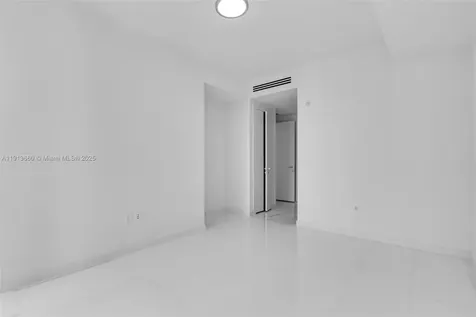 300 Biscayne Boulevard Way Miami FL 33131