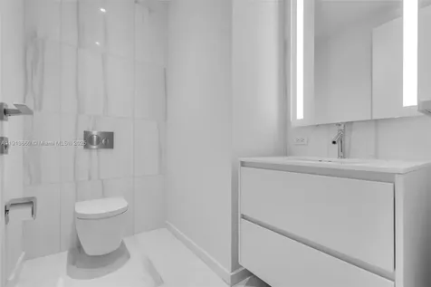 300 Biscayne Boulevard Way Miami FL 33131