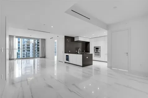 300 Biscayne Boulevard Way Miami FL 33131