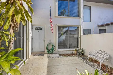 6949 SW 109th Place Miami FL 33173