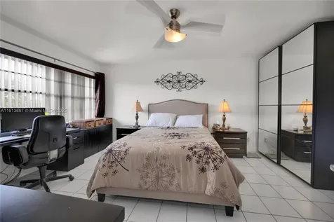 6949 SW 109th Place Miami FL 33173