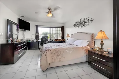 6949 SW 109th Place Miami FL 33173