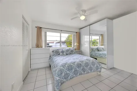 6949 SW 109th Place Miami FL 33173