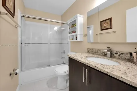 6949 SW 109th Place Miami FL 33173