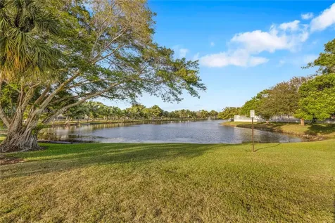 6949 SW 109th Place Miami FL 33173