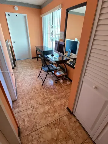 10454 NW 5th Terrace Miami FL 33172