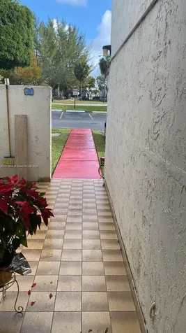 10454 NW 5th Terrace Miami FL 33172