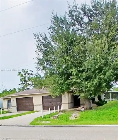 1216-1218 W 12th Street Lehigh Acres FL 33972
