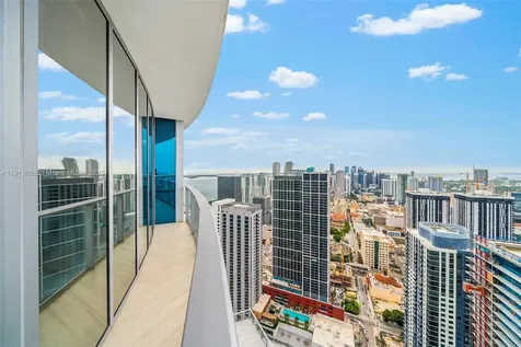 851 NE 1st Avenue Miami FL 33132