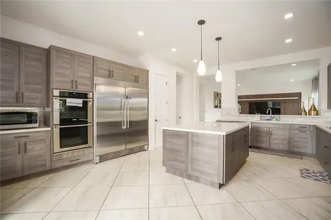 11 NW 122nd Avenue Miami FL 33182