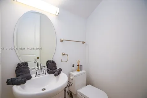 11 NW 122nd Avenue Miami FL 33182