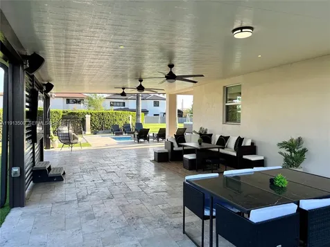 11 NW 122nd Avenue Miami FL 33182