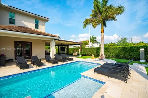 11 NW 122nd Avenue Miami FL 33182