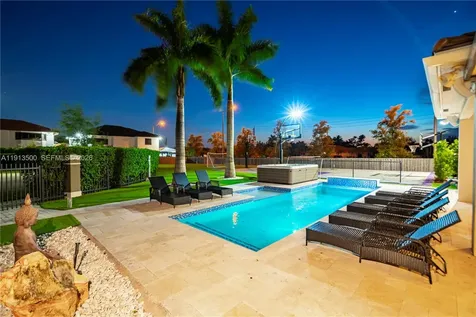 11 NW 122nd Avenue Miami FL 33182