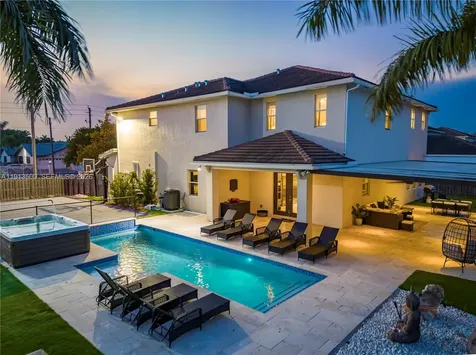 11 NW 122nd Avenue Miami FL 33182
