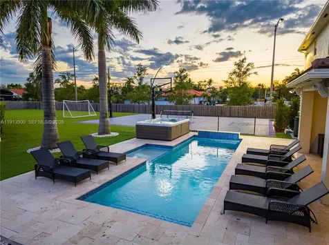 11 NW 122nd Avenue Miami FL 33182
