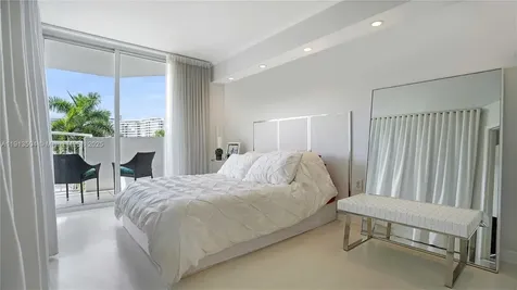 1621 Bay Road Miami Beach FL 33139