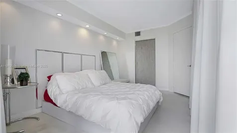 1621 Bay Road Miami Beach FL 33139