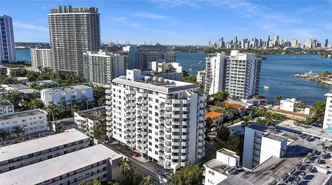 1621 Bay Road Miami Beach FL 33139