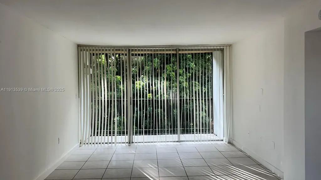 8860 Fontainebleau Boulevard Miami FL 33172