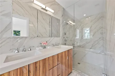 5800 La Gorce Drive Miami Beach FL 33140