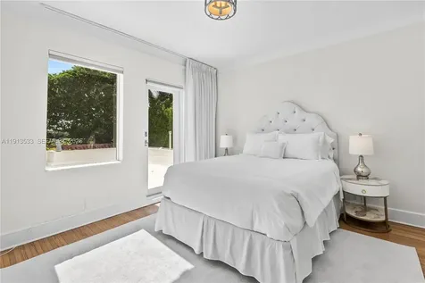 5800 La Gorce Drive Miami Beach FL 33140