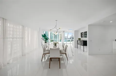 Aventura FL 33180