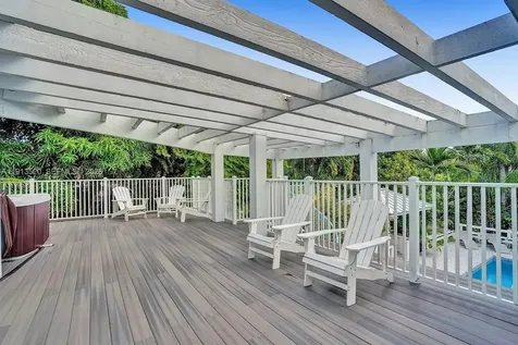 1025 N Southlake Drive Hollywood FL 33019