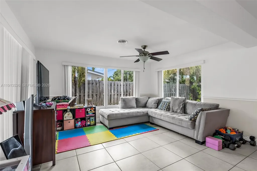 2221 NE 61st Court Fort Lauderdale FL 33308