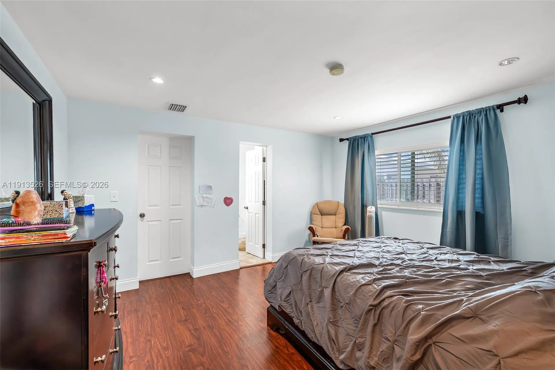 2221 NE 61st Court Fort Lauderdale FL 33308