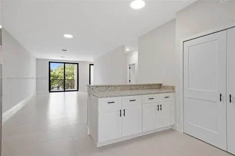 4313 E 8th Court Hialeah FL 33013