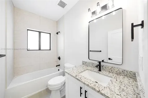 4313 E 8th Court Hialeah FL 33013