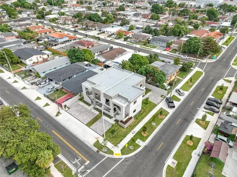 4313 E 8th Court Hialeah FL 33013