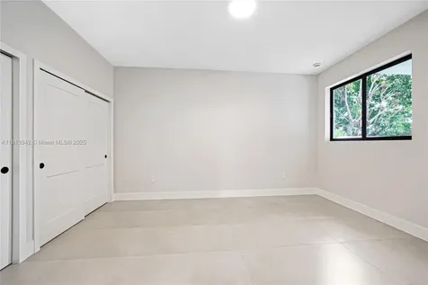 4309 E 8th Court Hialeah FL 33013
