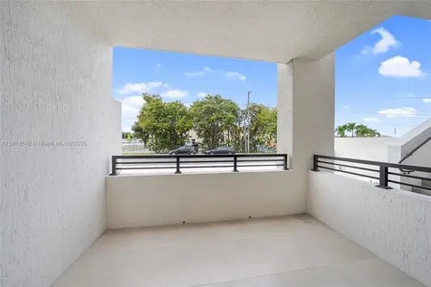 4309 E 8th Court Hialeah FL 33013