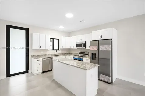 4309 E 8th Court Hialeah FL 33013