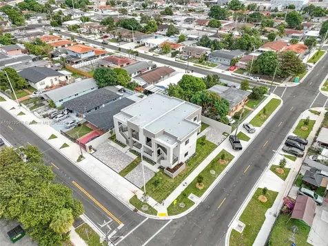 4309 E 8th Court Hialeah FL 33013