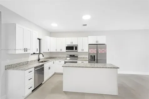 4309 E 8th Court Hialeah FL 33013