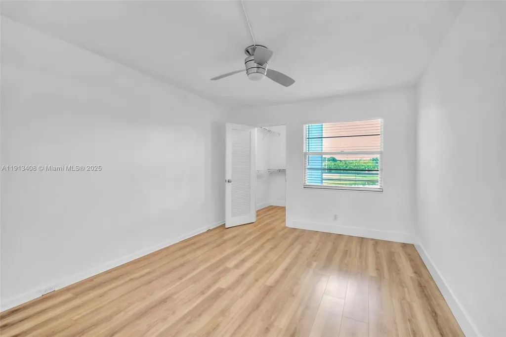 2048 Hythe C Boca Raton FL 33434
