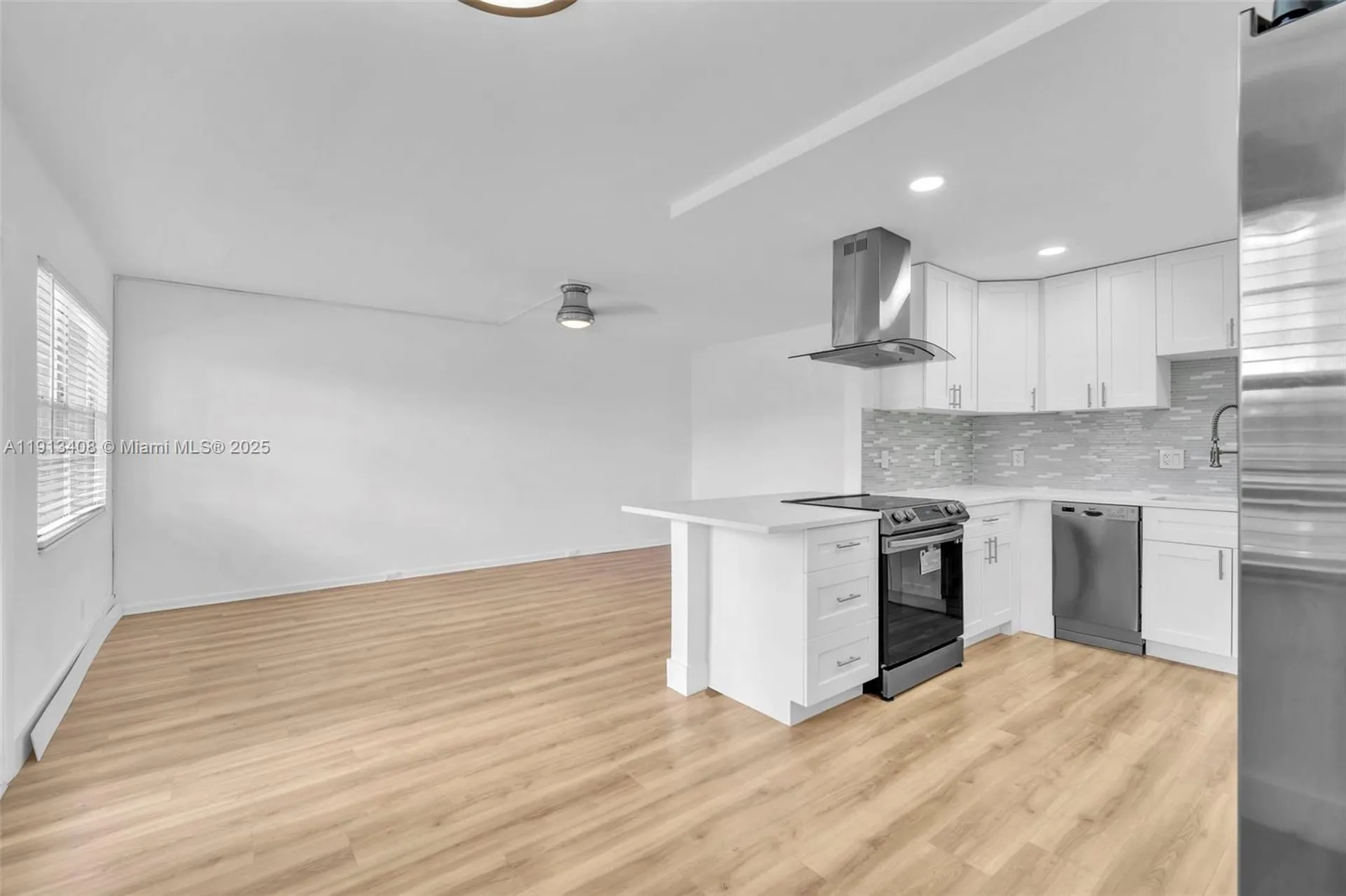 2048 Hythe C Boca Raton FL 33434